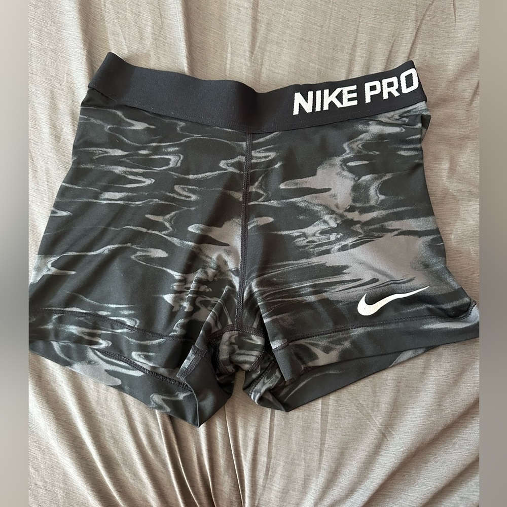 Nike pro black and gray dri fit shorts size small